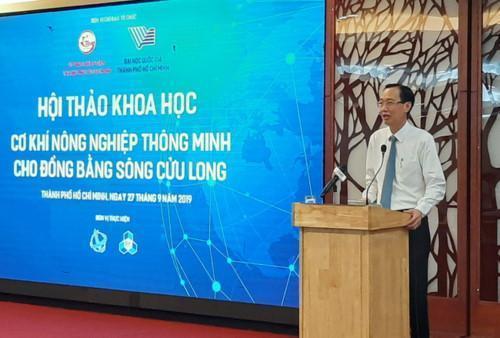 Ông Lê Thanh Liêm phát biểu tại hội thảo cơ khí nông nghiệp thông minh cho vùng ĐBSCL